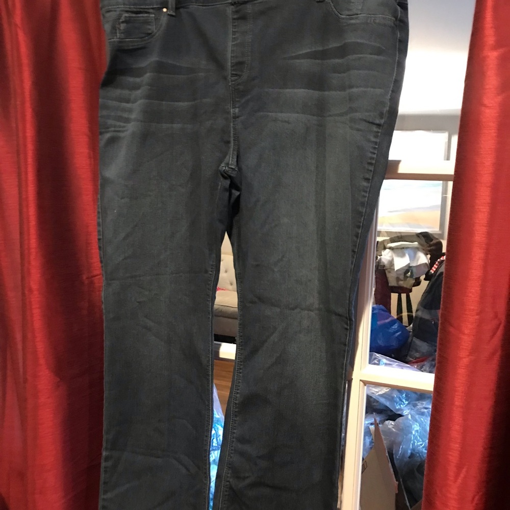 Hot in Hollywood jeans
